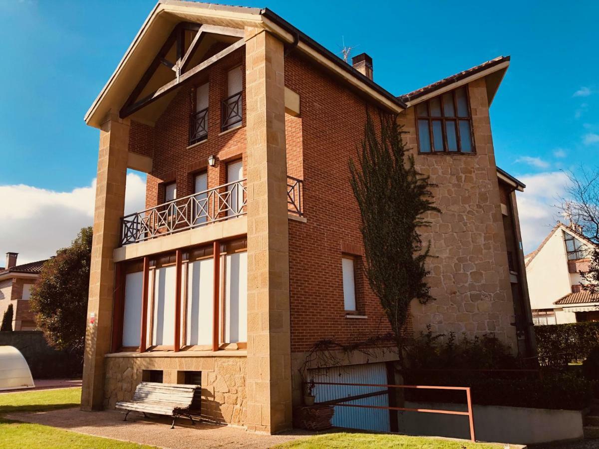 Preciosa Casa Independiente Con Piscina Cubierta Y Gran Jardin Privados Haro Ngoại thất bức ảnh